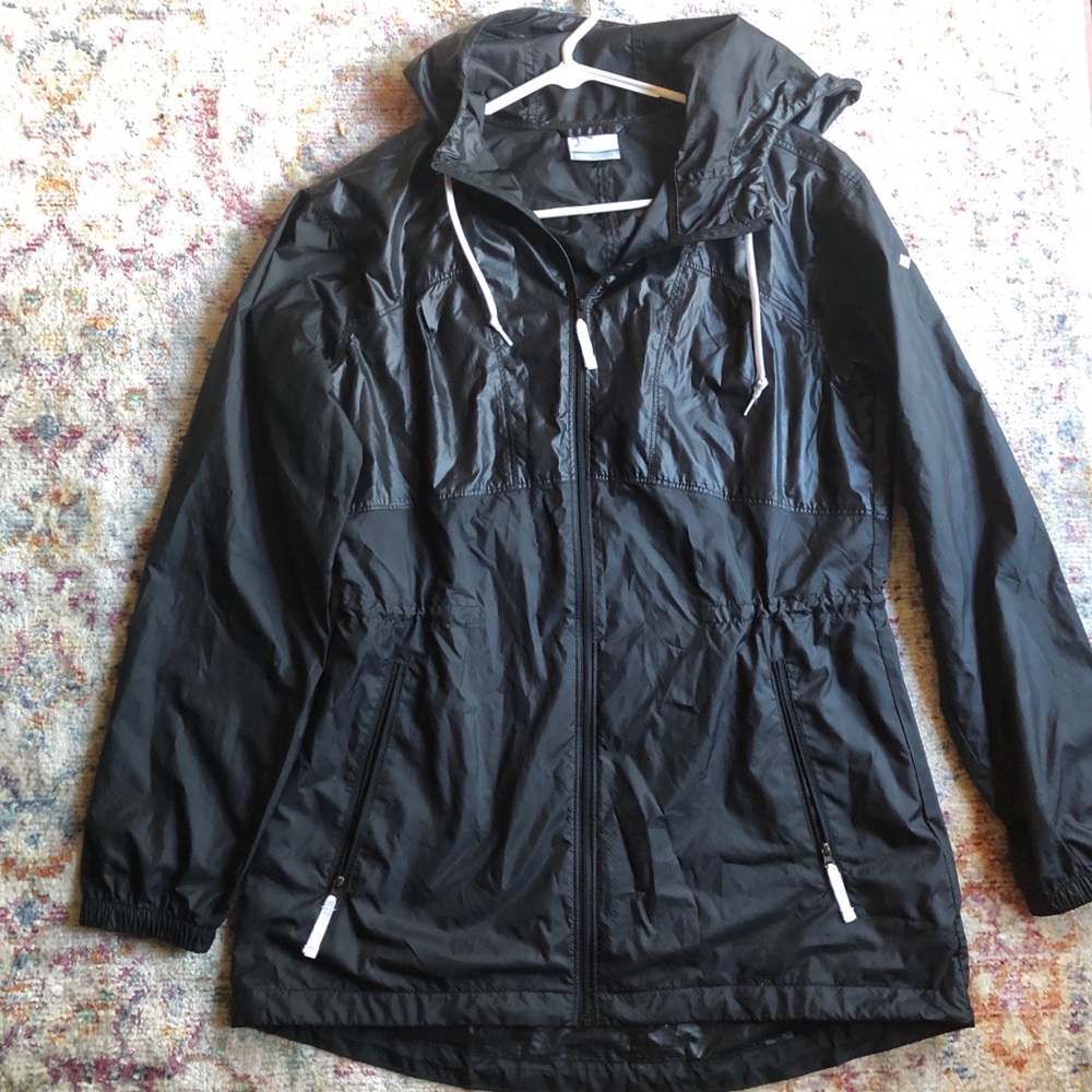 Columbia rain jacket/ windbreaker